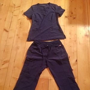 EUC Cherokee Infinity Scrub Set